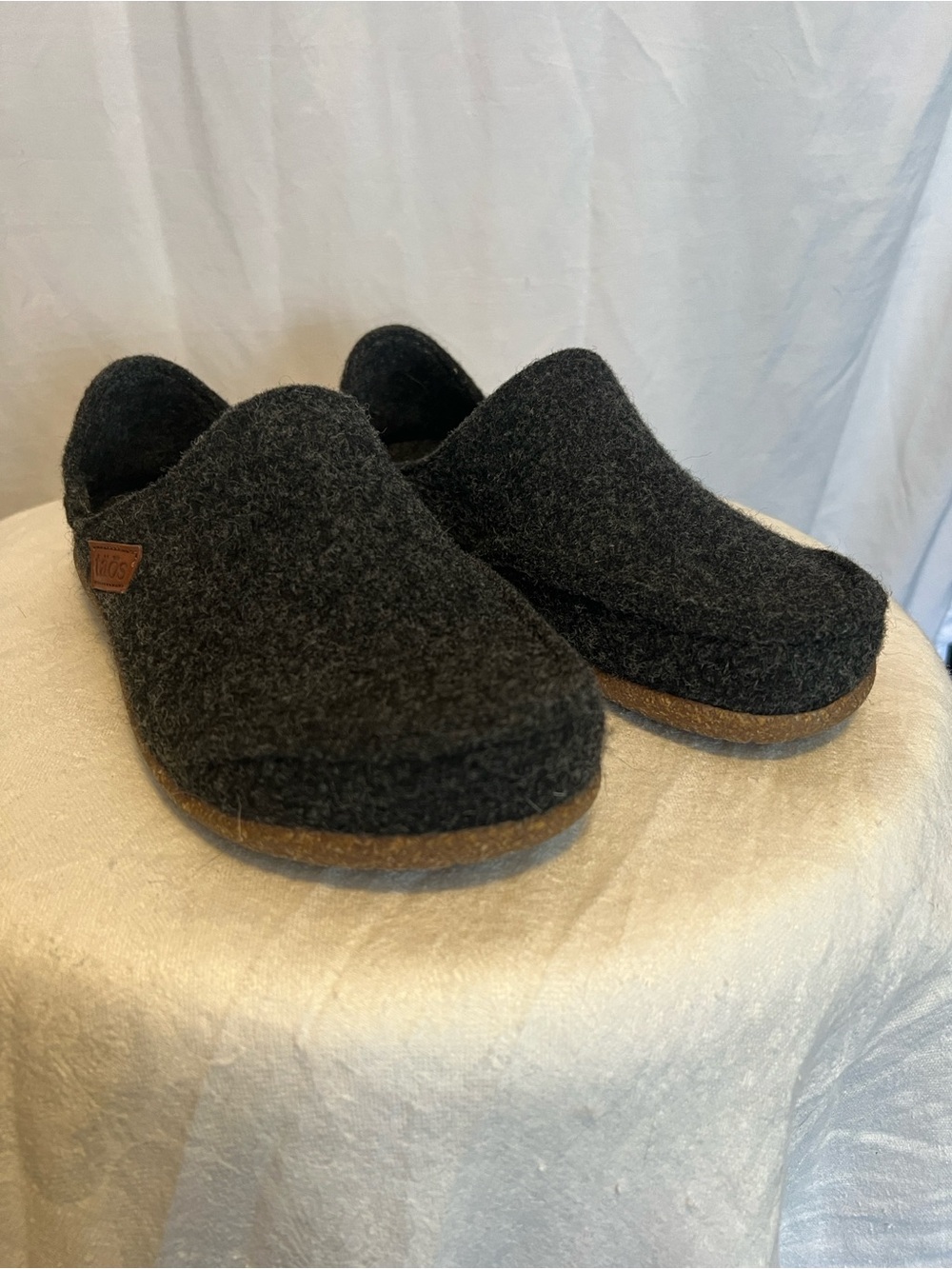 Taos Convertawool Charcoal Wool Slip-On slippers.
